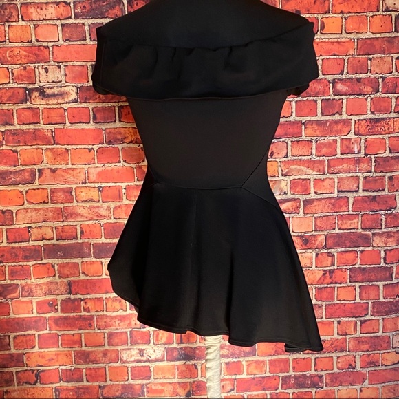 Lulu's Asymmetrical Off the Shoulder Top - Picture 6 of 14